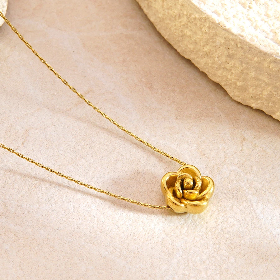 The Desert Rose Necklace