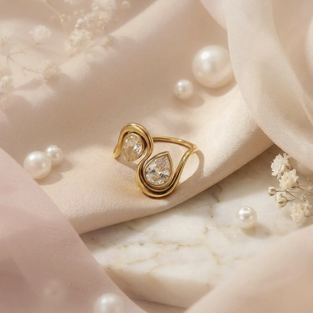 The Serenade Dual Pear Ring