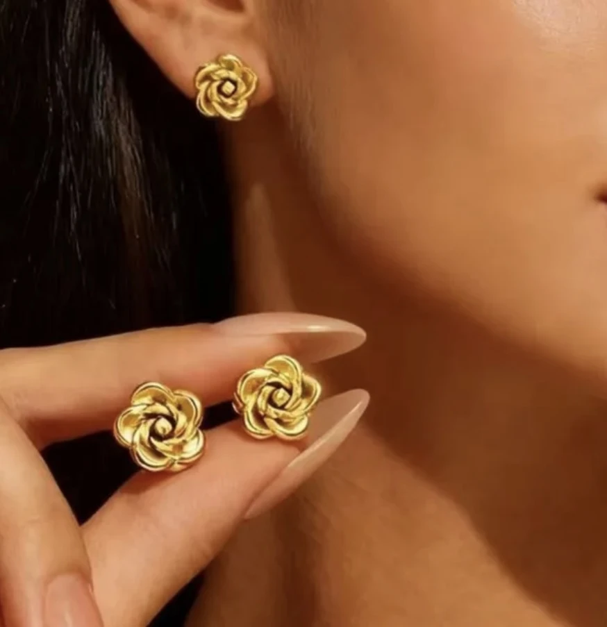 Cute Flower Stud Earrings