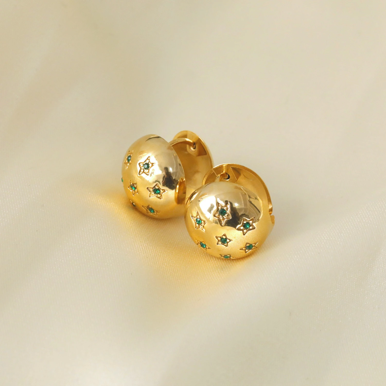 Emerald Star Dome Earrings