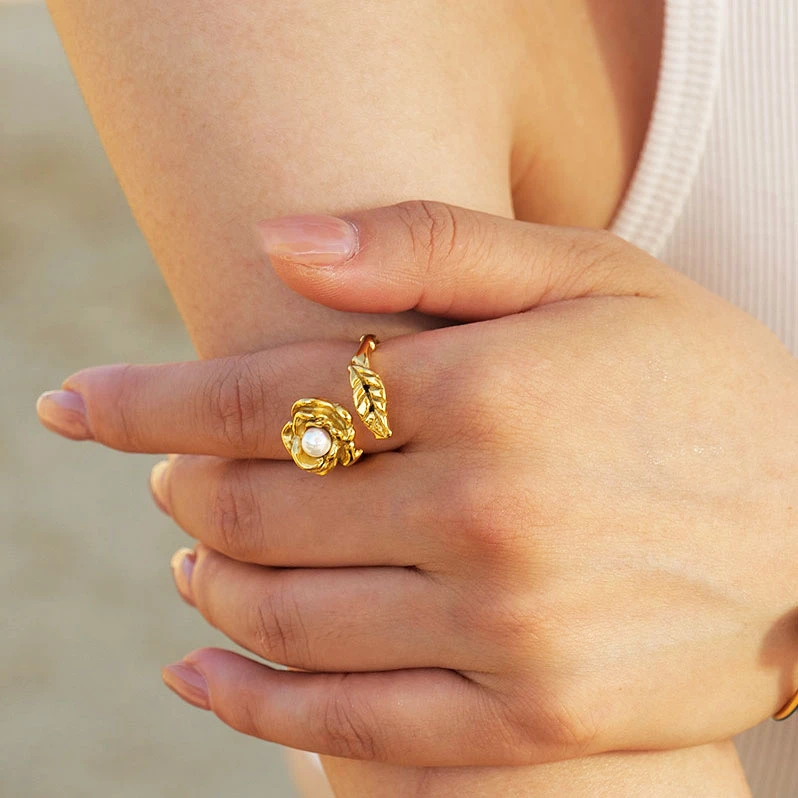 Rose Pearl Ring
