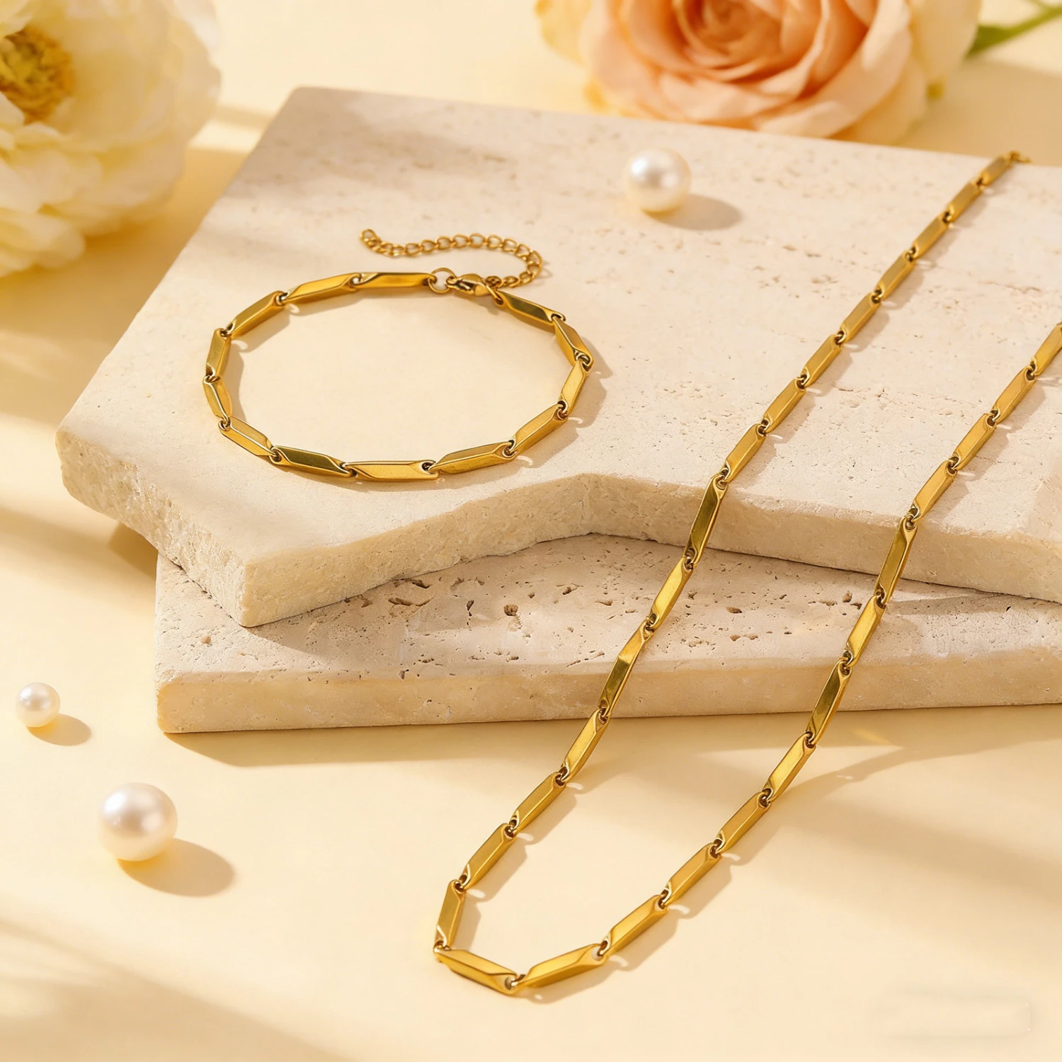 Golden Facet Link Bracelet & Chain