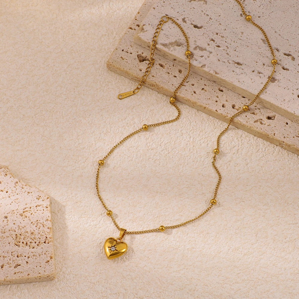 The Stella Heart Necklace