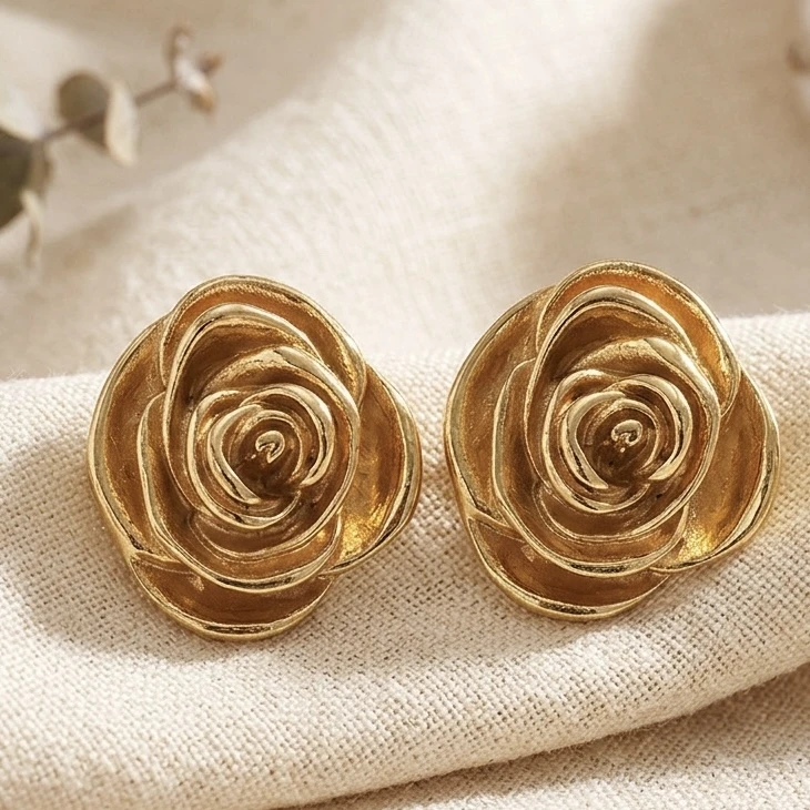 Floral Grace Gold Earrings