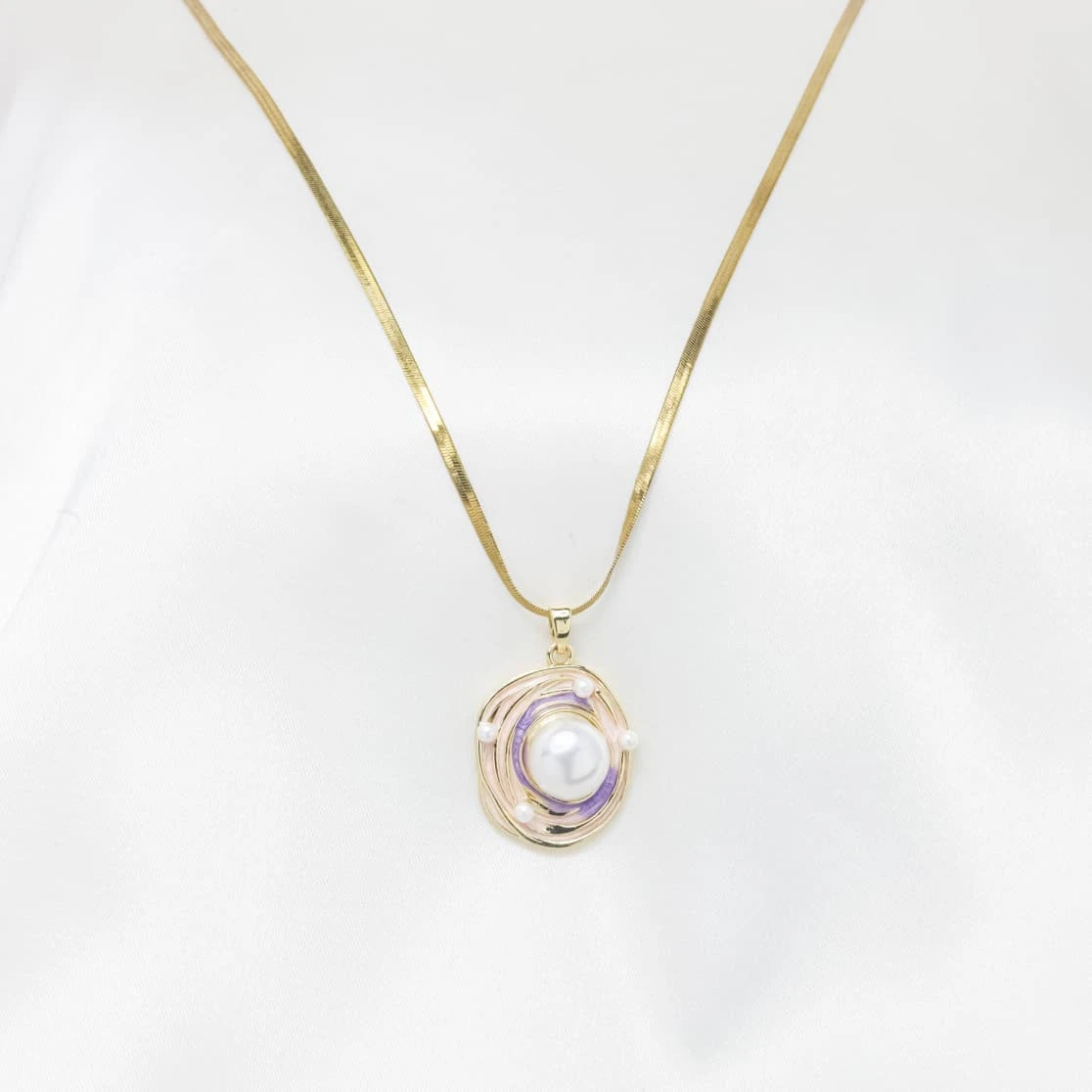 Pearl-Accented Cameo Necklace