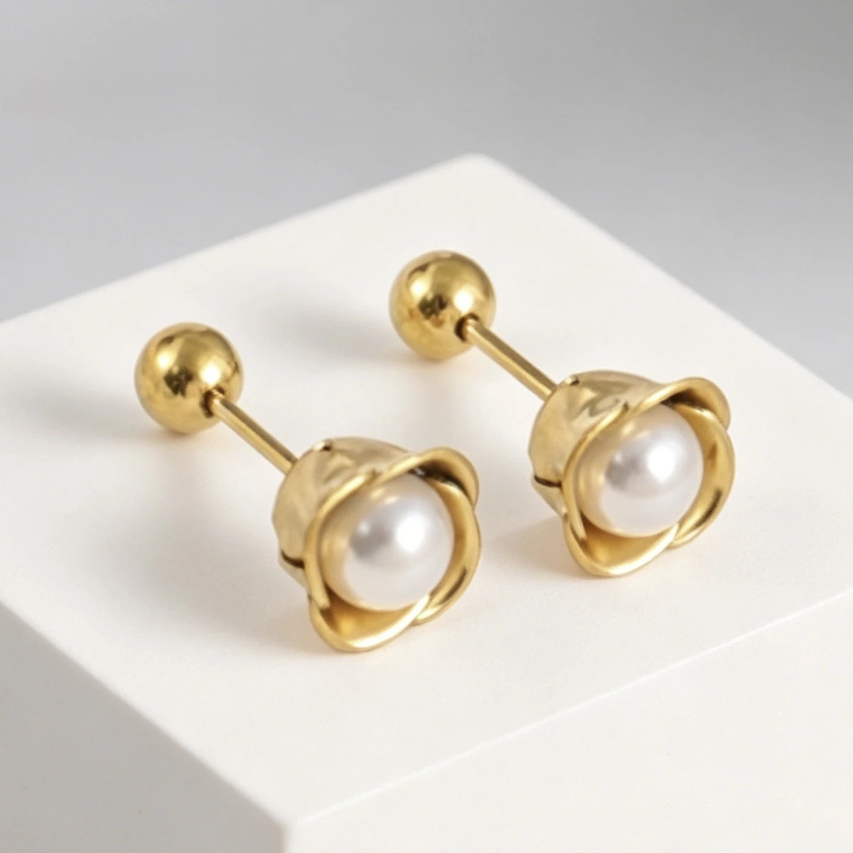 Tulip Cup Pearl Studs