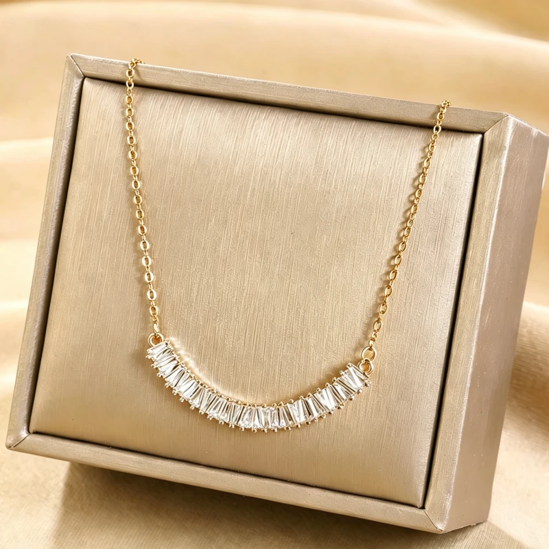 Baguette Smile Necklace