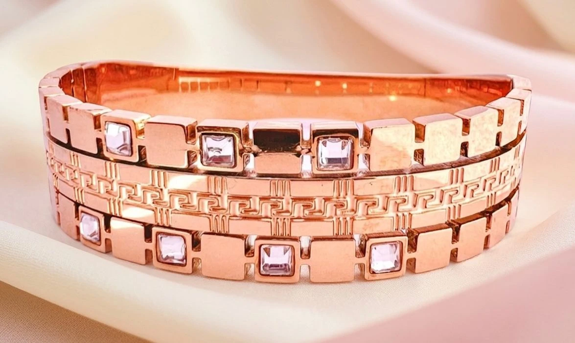 Imperial Meander Bangle