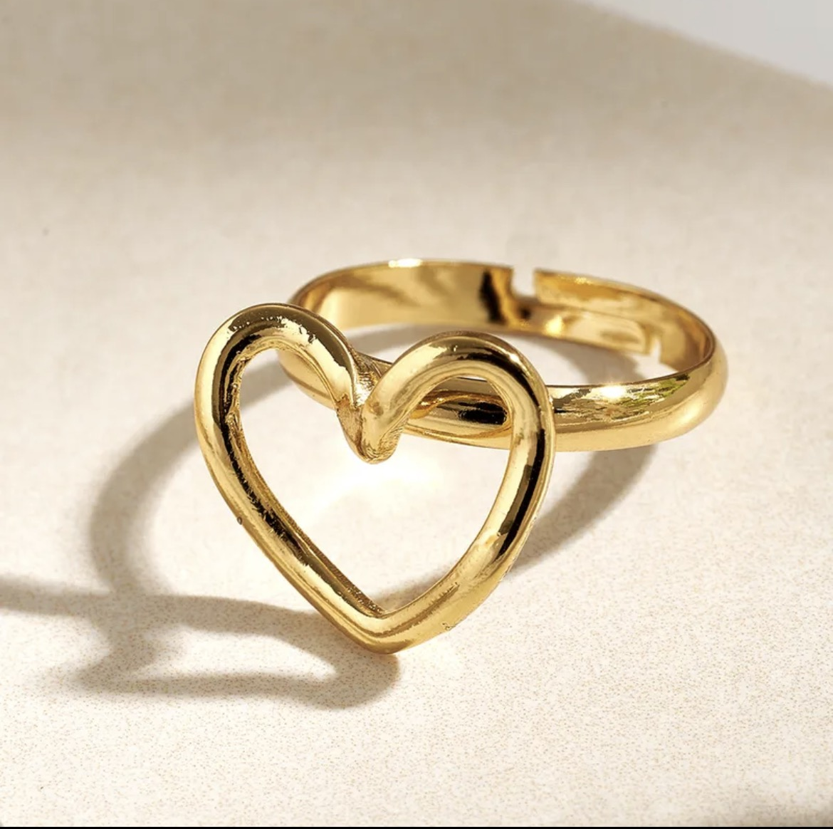 Elegant Sweetheart Ring