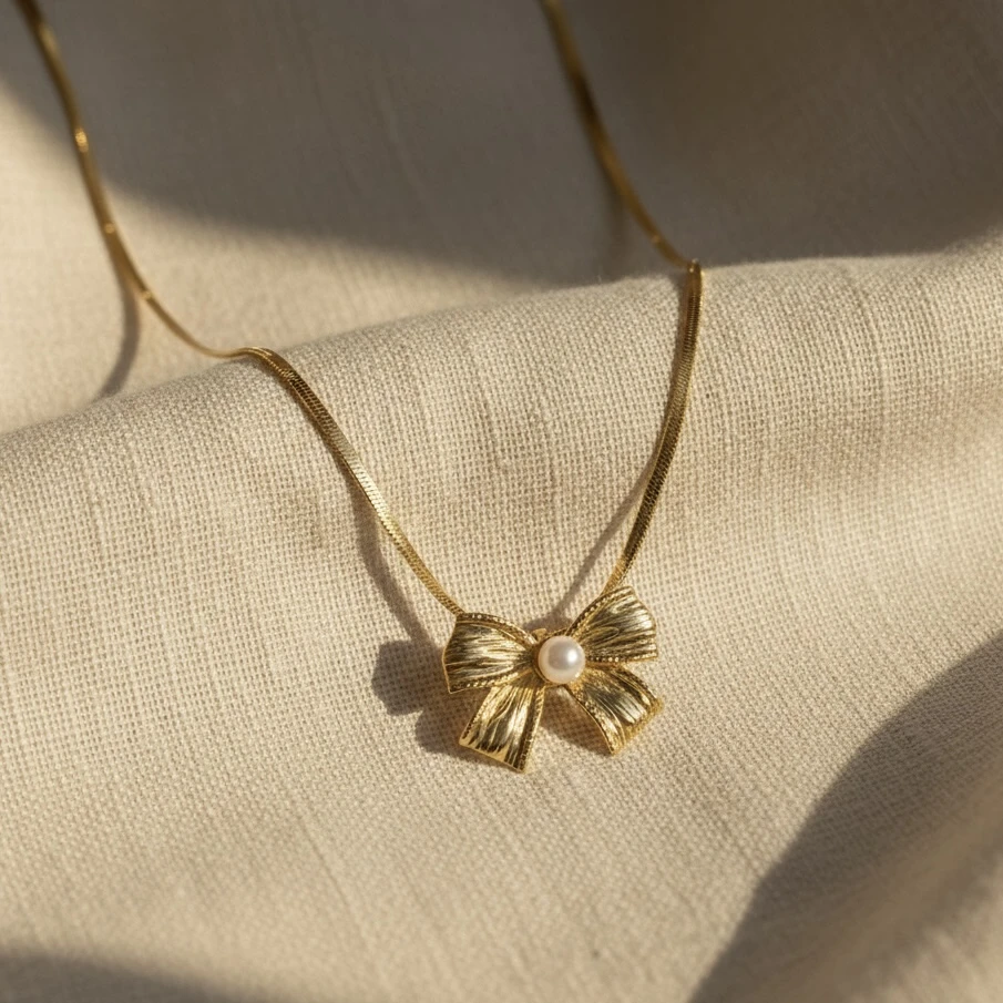 Coquette Pearl Bow Necklace
