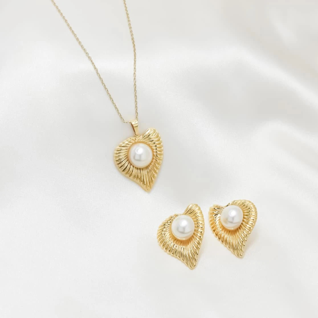 Gilded Aura Heart Set