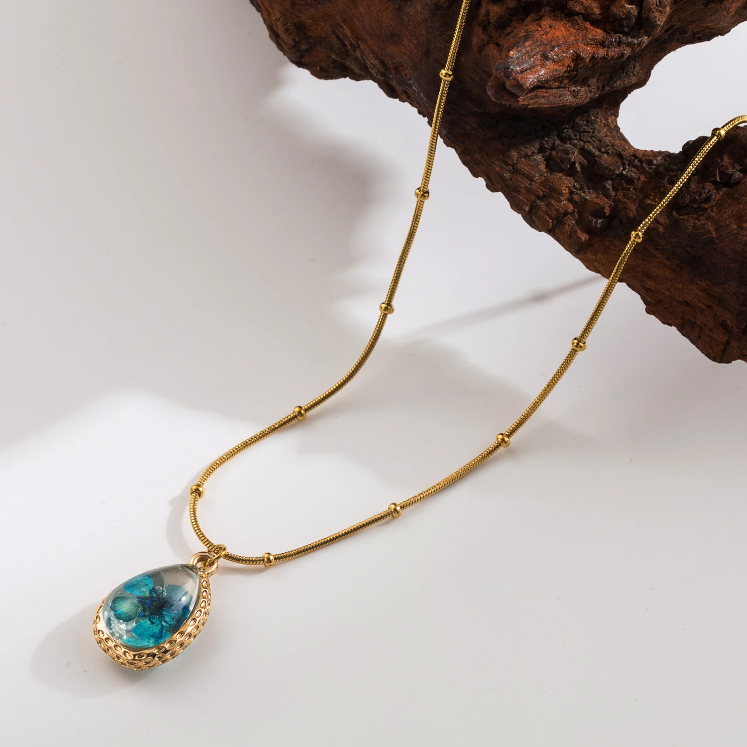 Azure bloom drop neckless