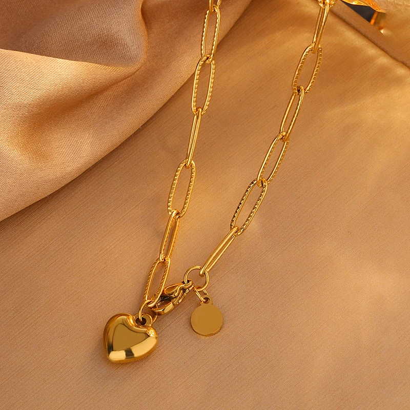 Auralith Love necklaces